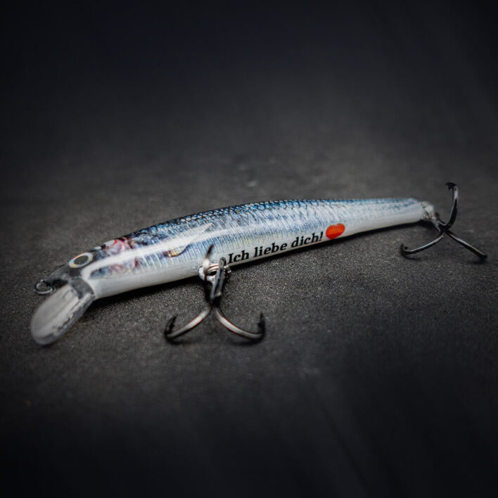 Personalisierter Angelköder mit individuellem Aufdruck als Angelgeschenk