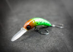 Forellenwobbler "Mini Banane" Farbe Fauler Apfel