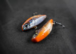 Fischers Gold | TinyVIB | Vibration Bait | 4cm | 4g | Barschköder (Unikat) | HID24-PN29-REG1 – Bild 3